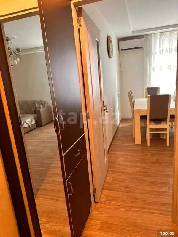 Kirayə verilir 2 otaqlı mənzil 76 m²