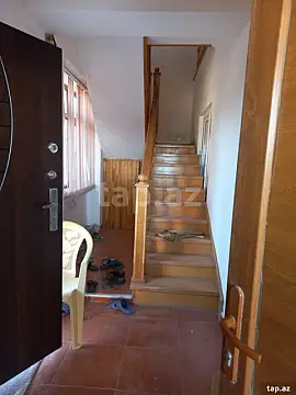 Satılır 6 otaqlı həyət evi