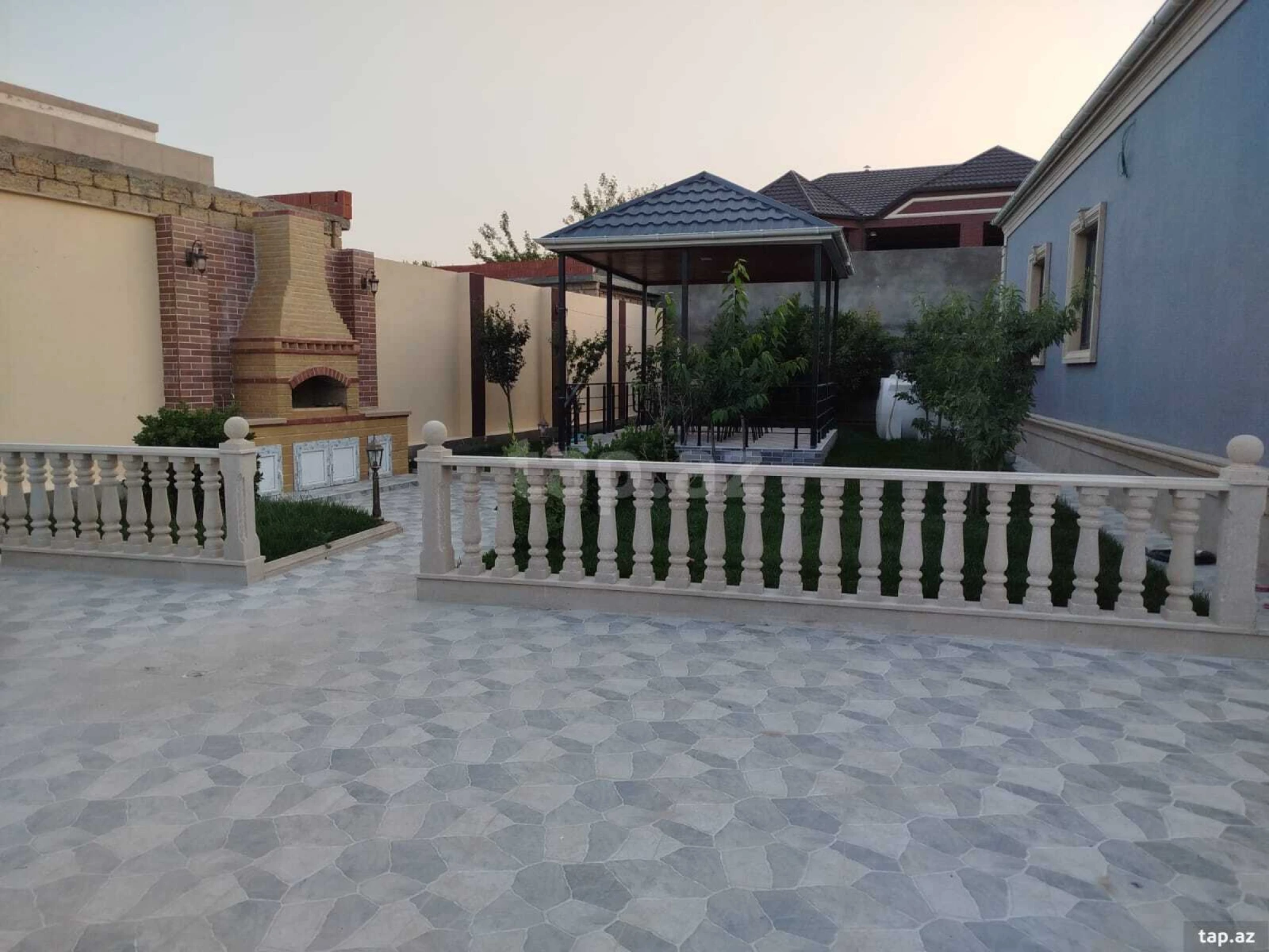 Kirayə verilir 4 otaqlı həyət evi