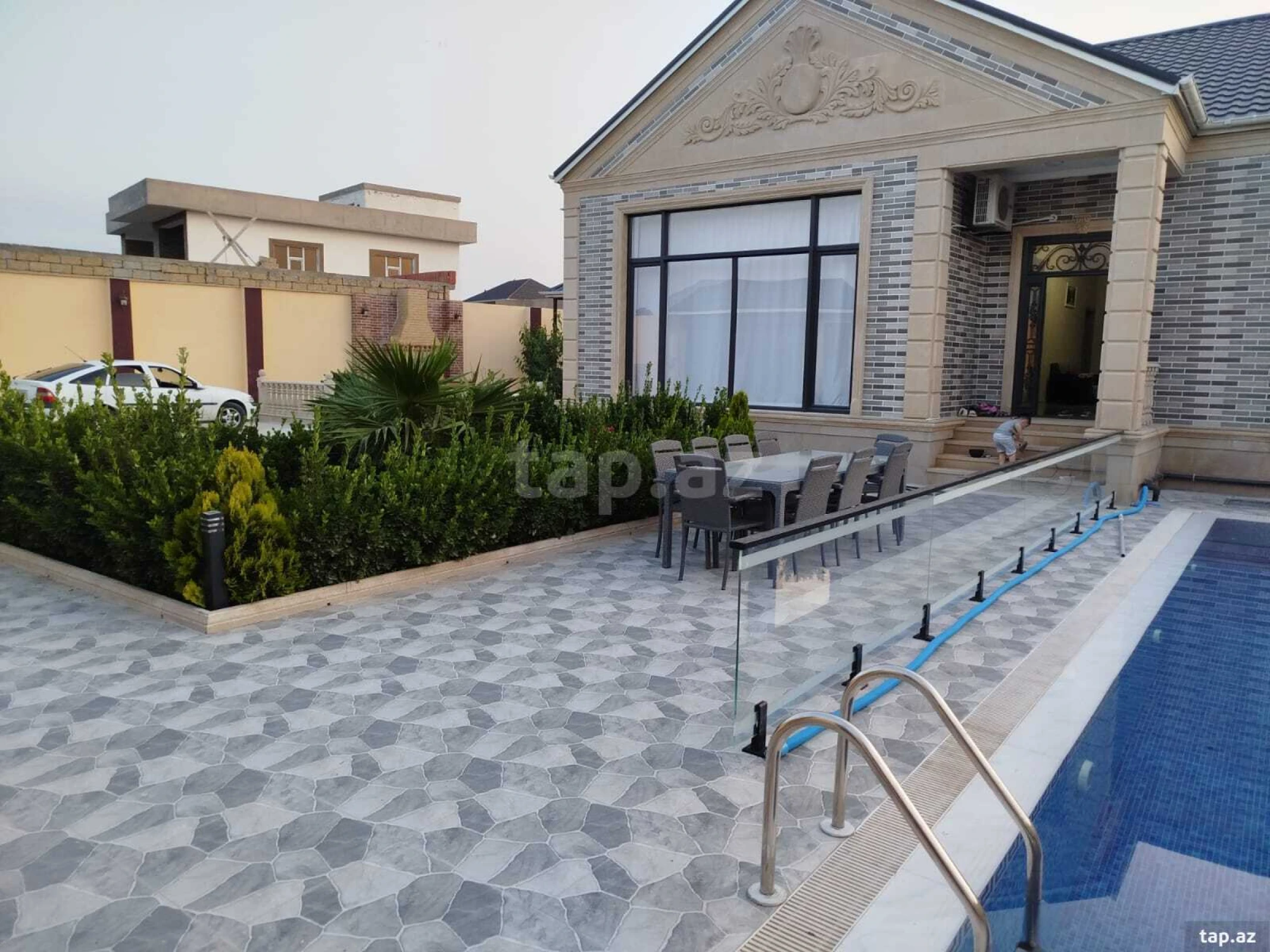 Kirayə verilir 4 otaqlı həyət evi