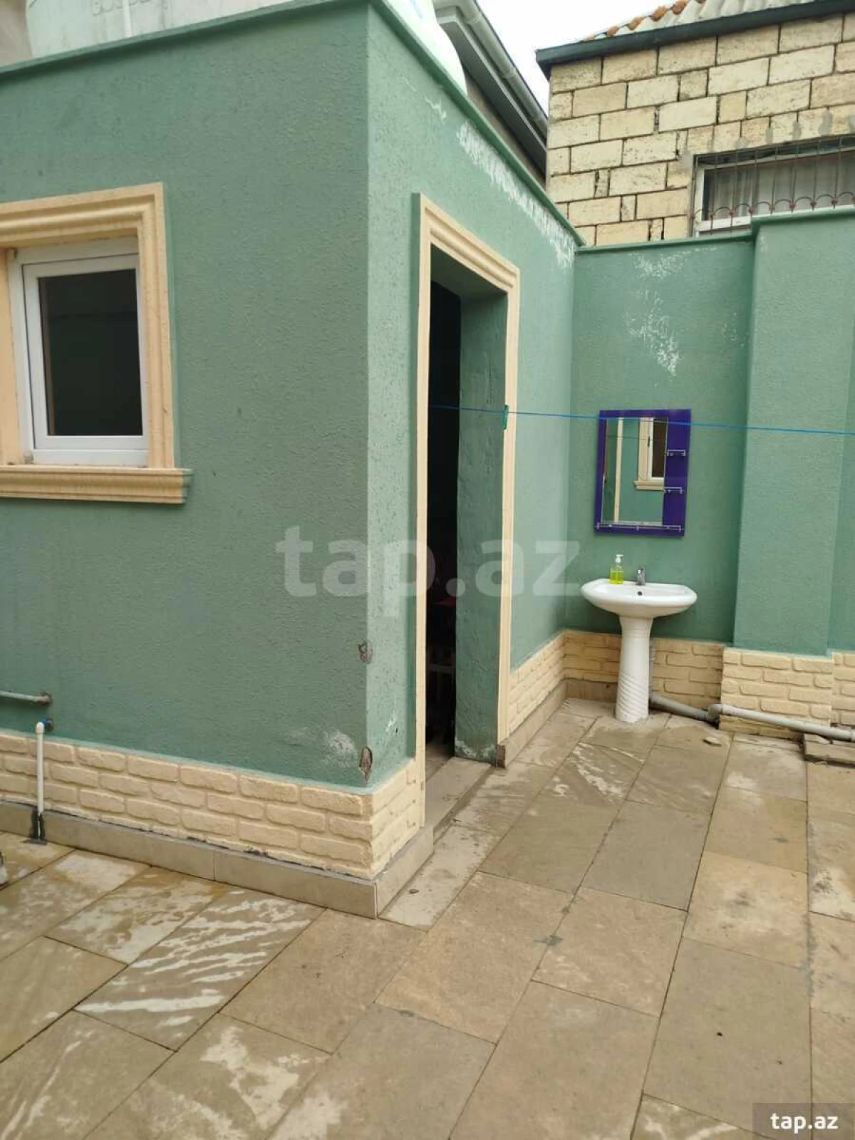 Satılır 4 otaqlı həyət evi