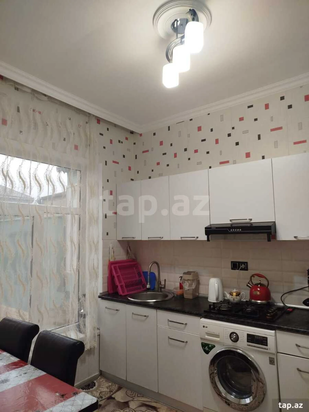 Satılır 4 otaqlı həyət evi