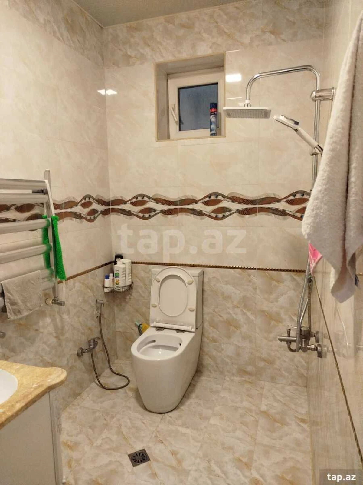 Satılır 4 otaqlı həyət evi