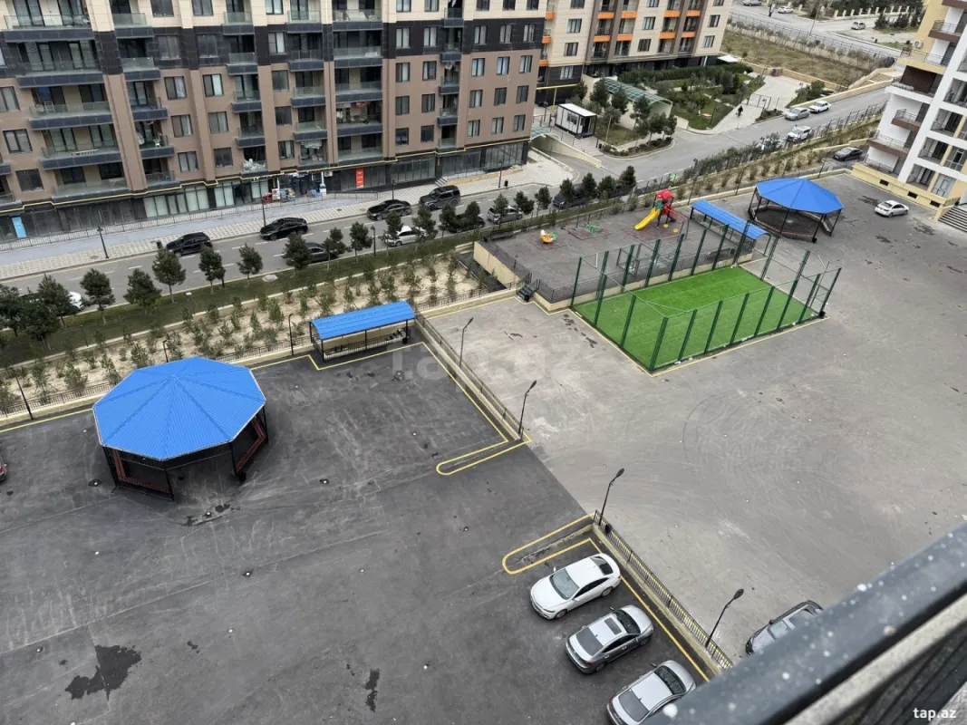 Kirayə verilir 2 otaqlı yeni tikili 76 m²