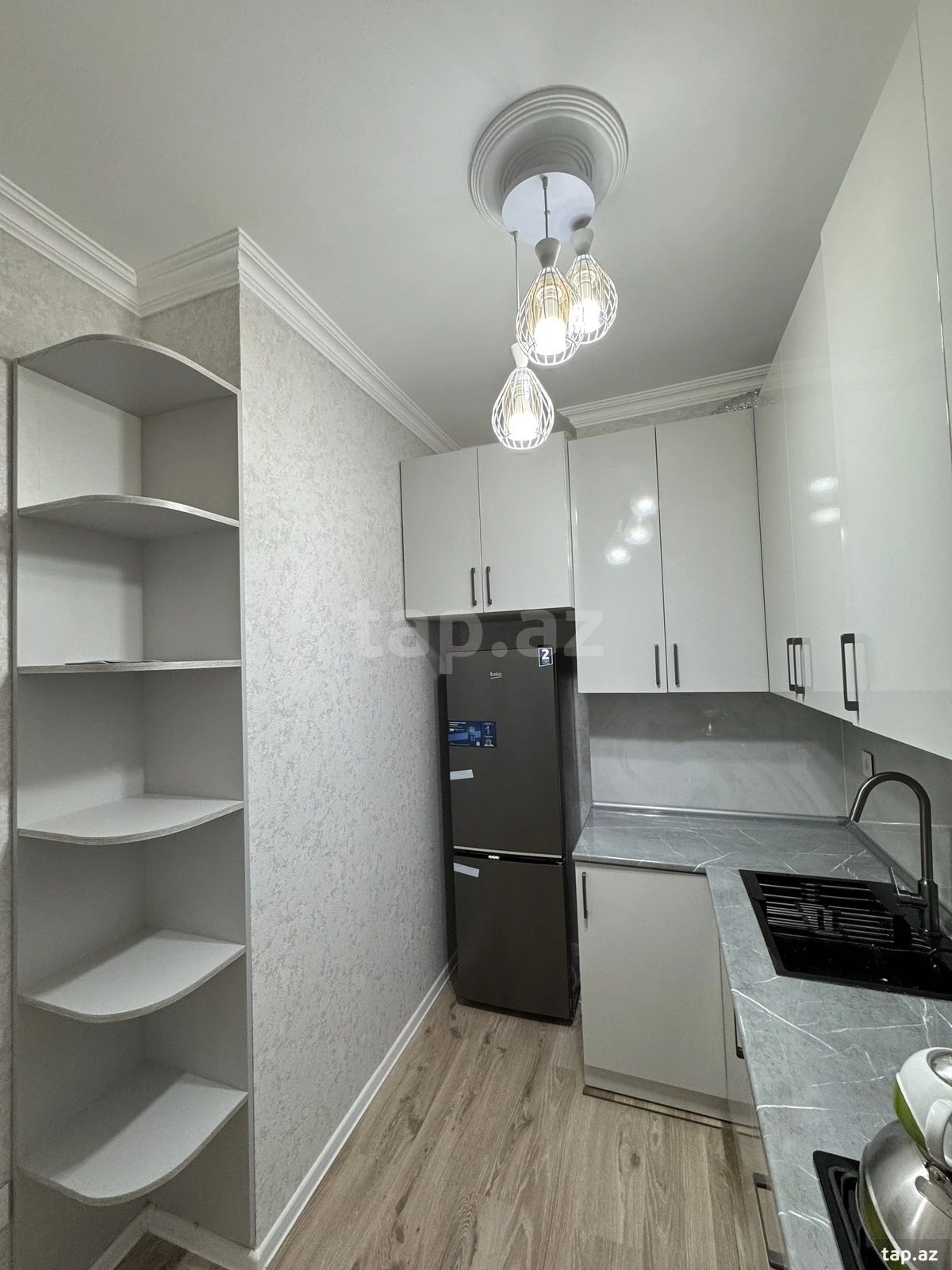 Kirayə verilir 2 otaqlı yeni tikili 76 m²