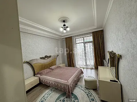 Kirayə verilir 2 otaqlı yeni tikili 76 m²