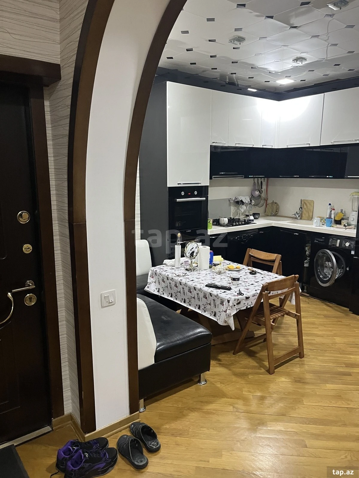 Satılır 3 otaqlı yeni tikili 95 m²