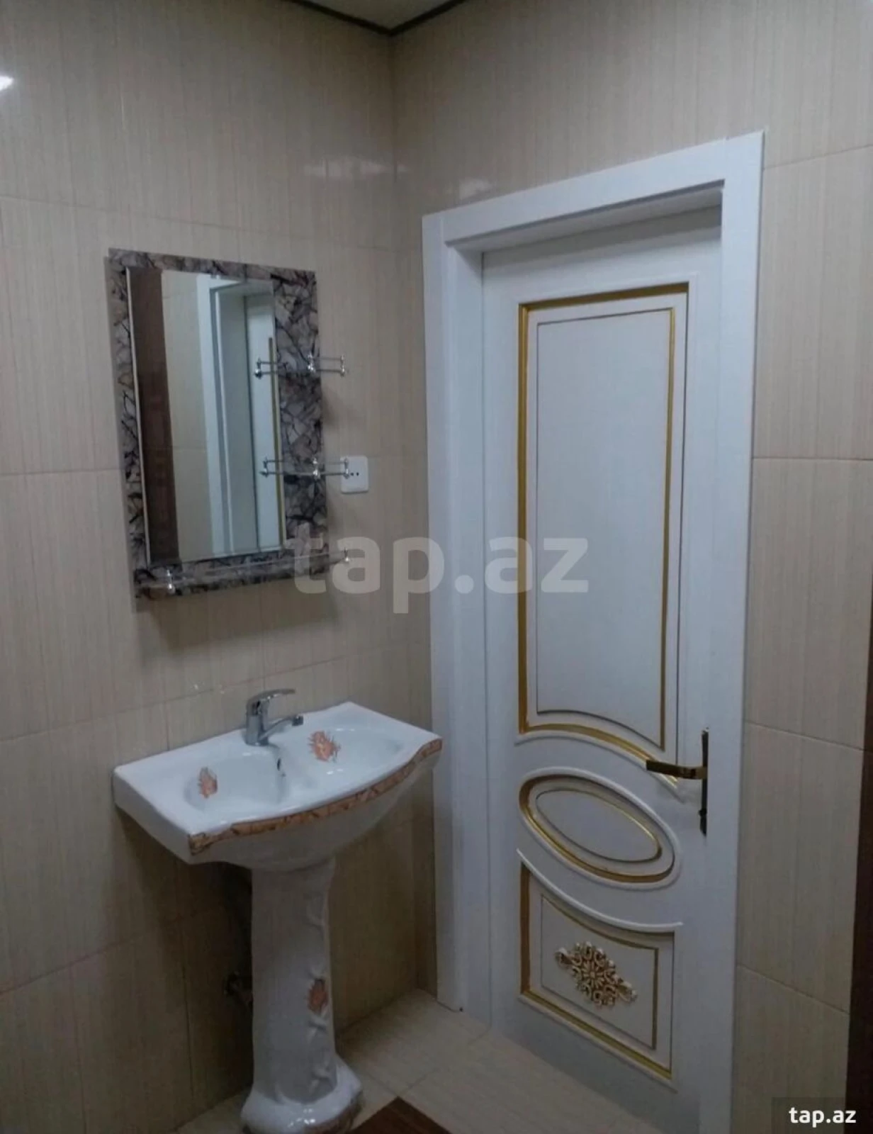 Kirayə verilir 2 otaqlı yeni tikili 70 m²