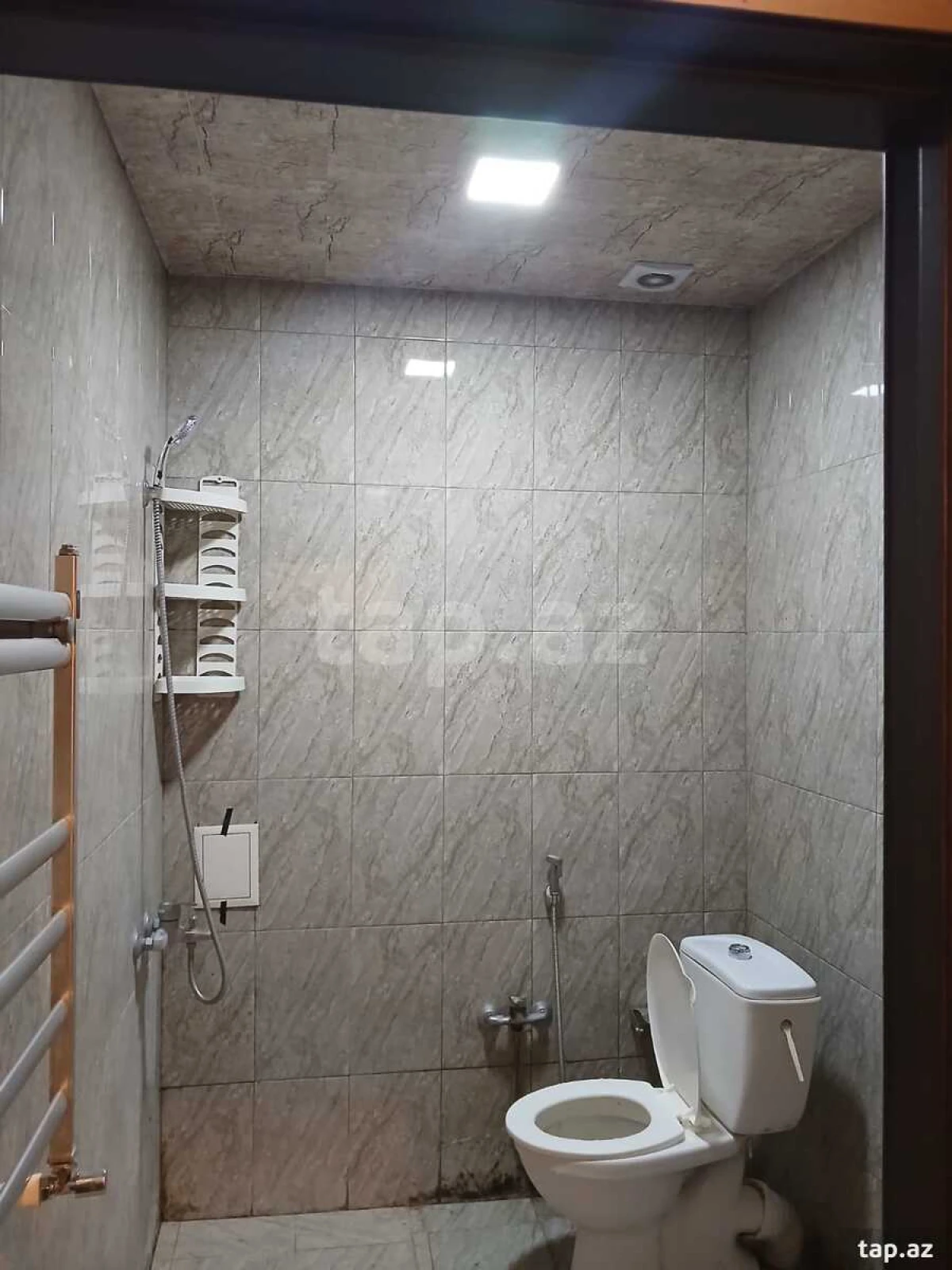 Kirayə verilir 2 otaqlı yeni tikili 70 m²