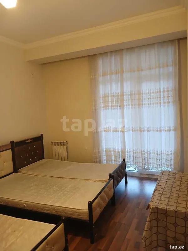 Kirayə verilir 2 otaqlı yeni tikili 70 m²
