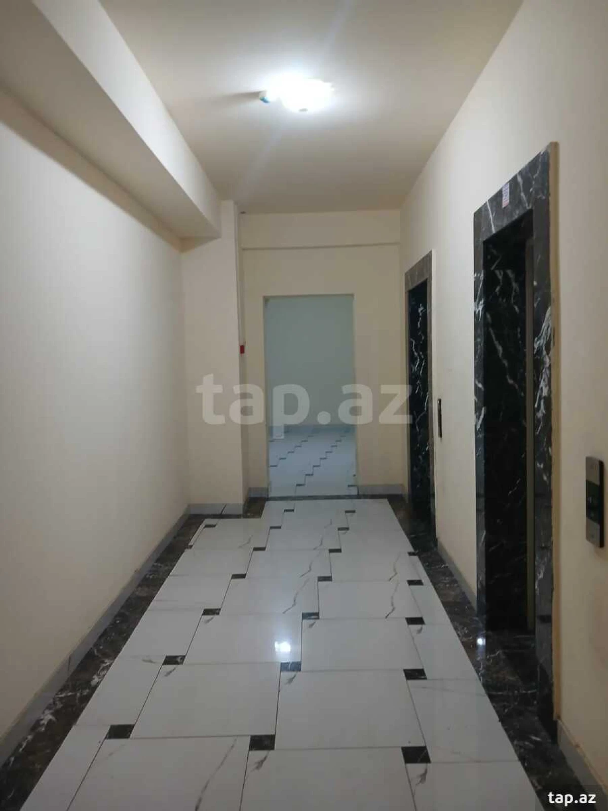 Kirayə verilir 2 otaqlı yeni tikili 70 m²