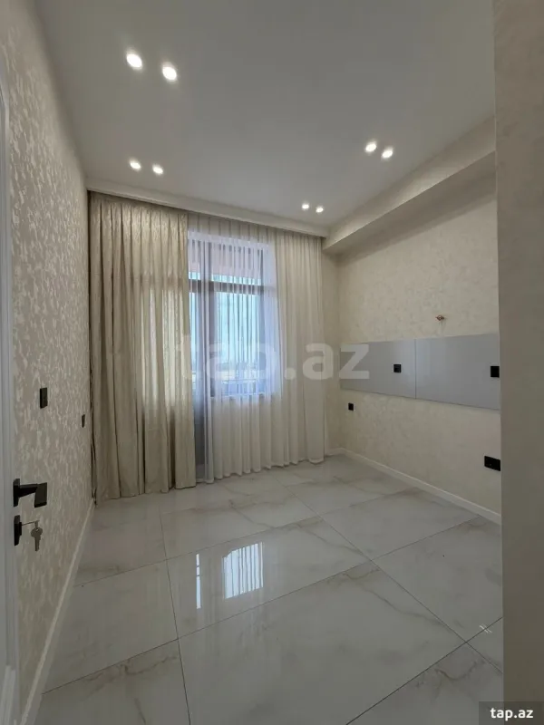 Satılır 2 otaqlı yeni tikili 57 m²
