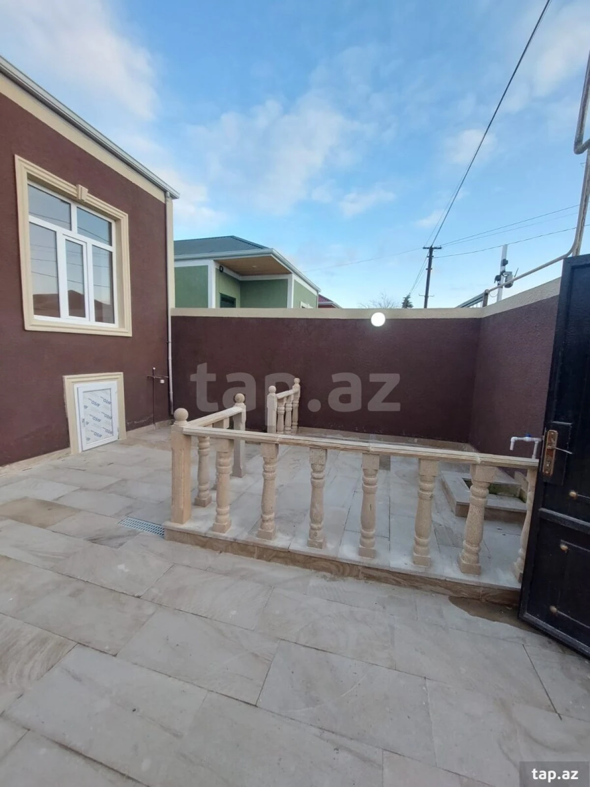 Satılır 3 otaqlı həyət evi