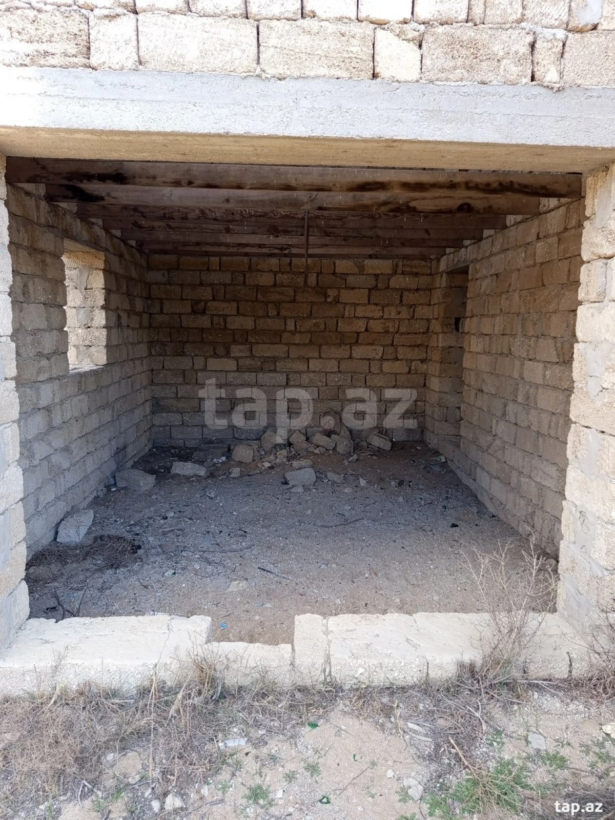 Satılır 5 otaqlı həyət evi 240 m²