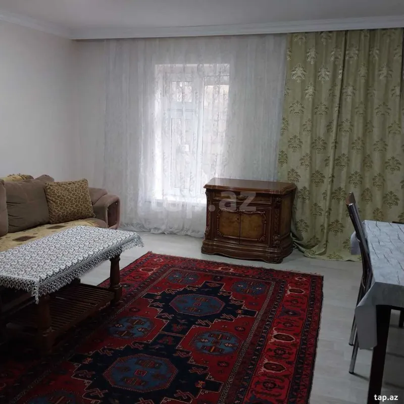 Kirayə verilir 2 otaqlı həyət evi