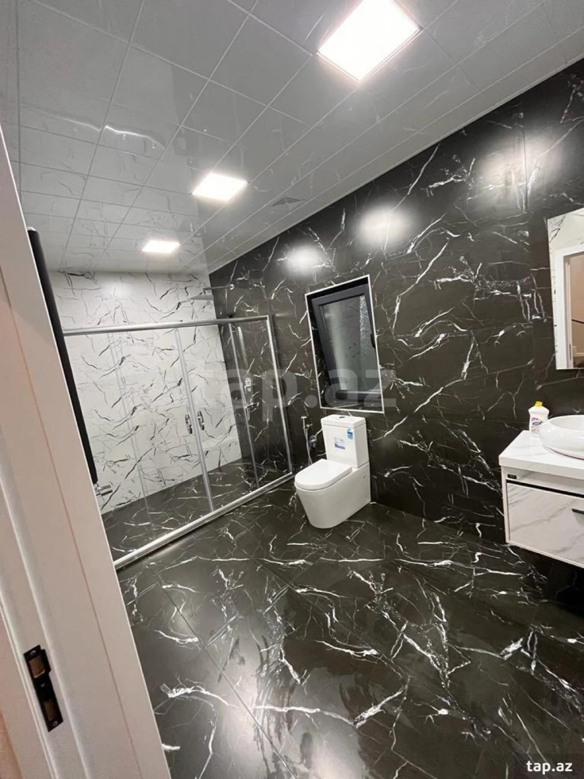 Kirayə verilir 3 otaqlı həyət evi