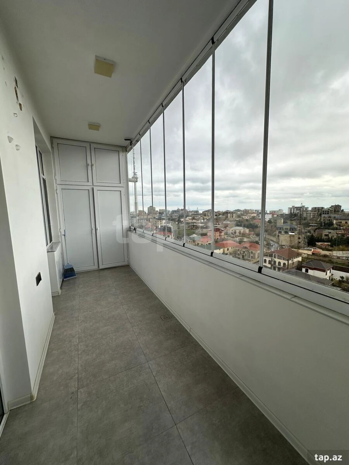 Satılır 3 otaqlı yeni tikili 90 m²