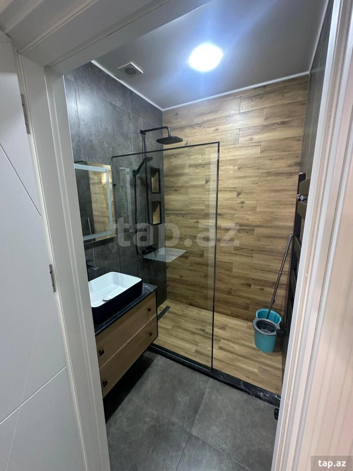 Satılır 3 otaqlı yeni tikili 90 m²