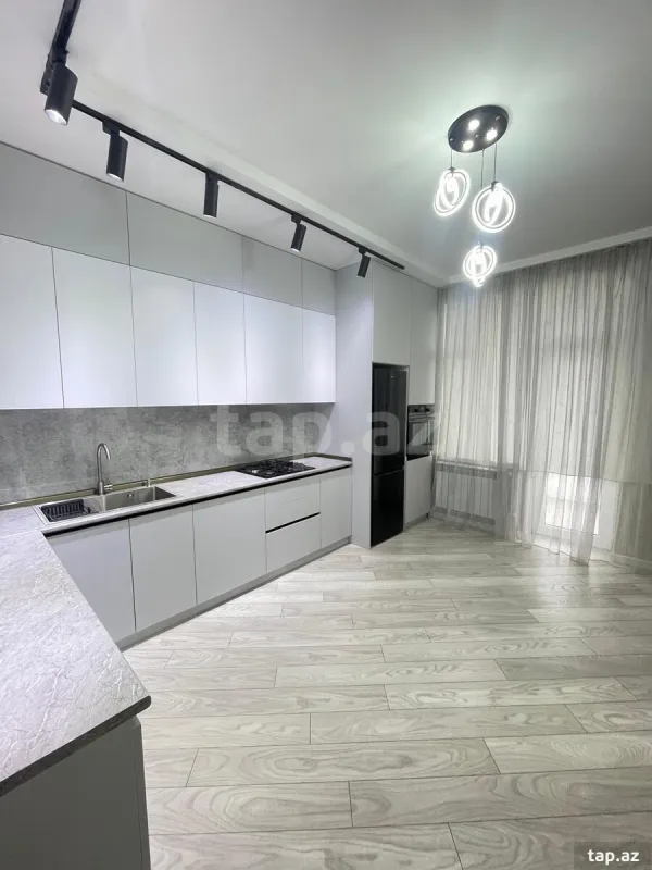 Satılır 3 otaqlı yeni tikili 90 m²