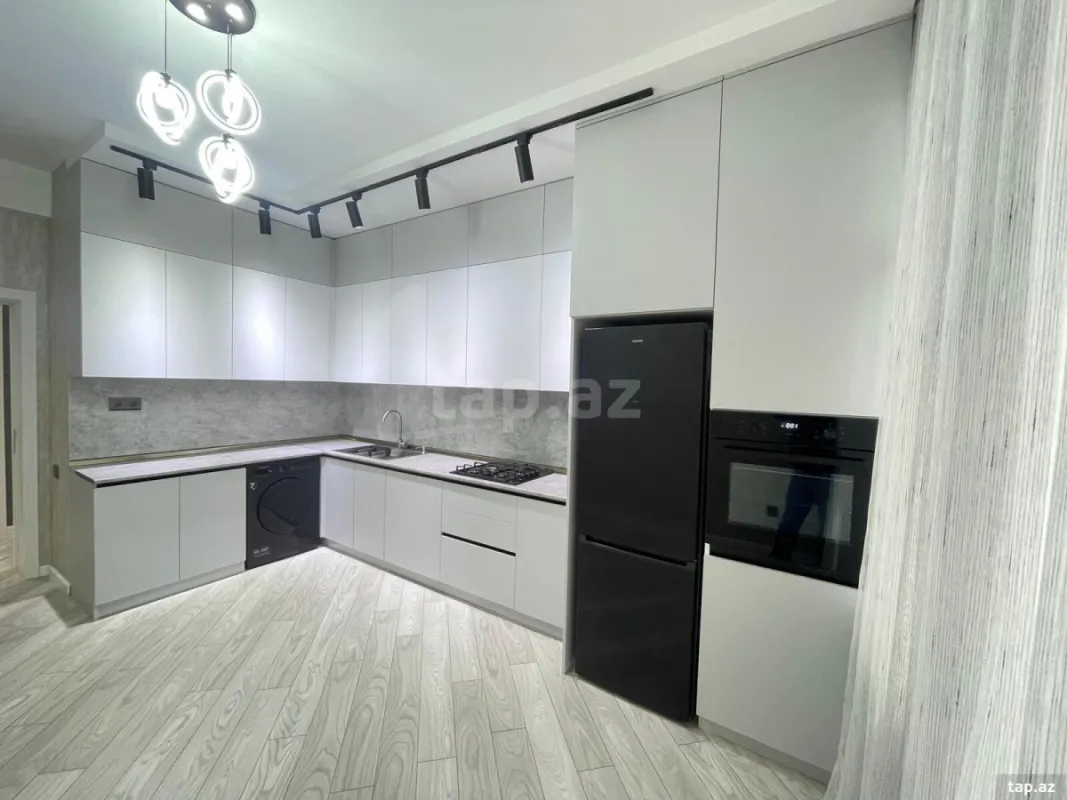 Satılır 3 otaqlı yeni tikili 90 m²