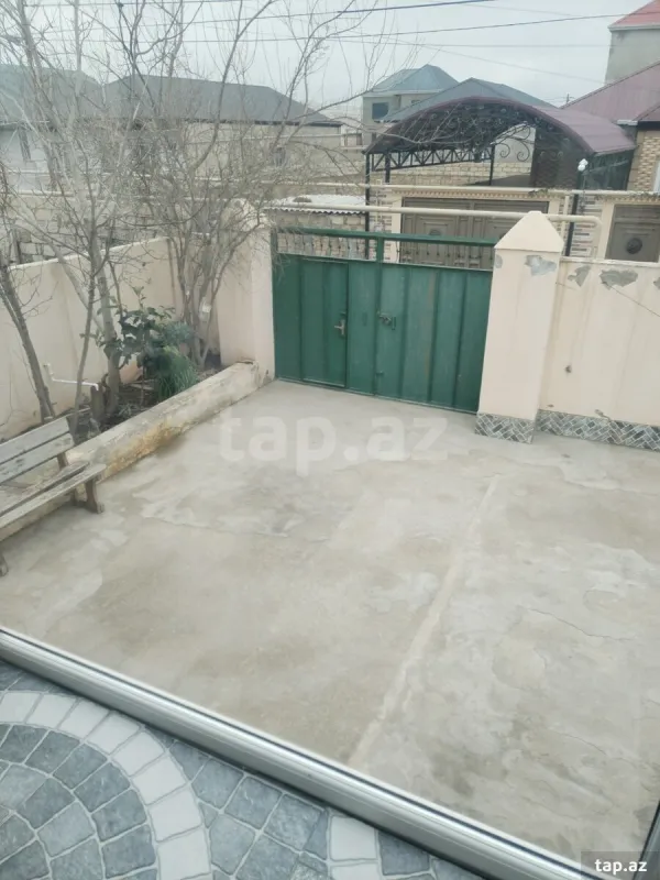 Satılır 3 otaqlı həyət evi