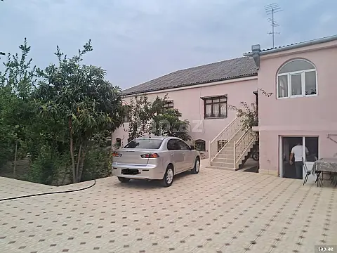 Satılır 5 otaqlı həyət evi — Gəncə 5 otaq
