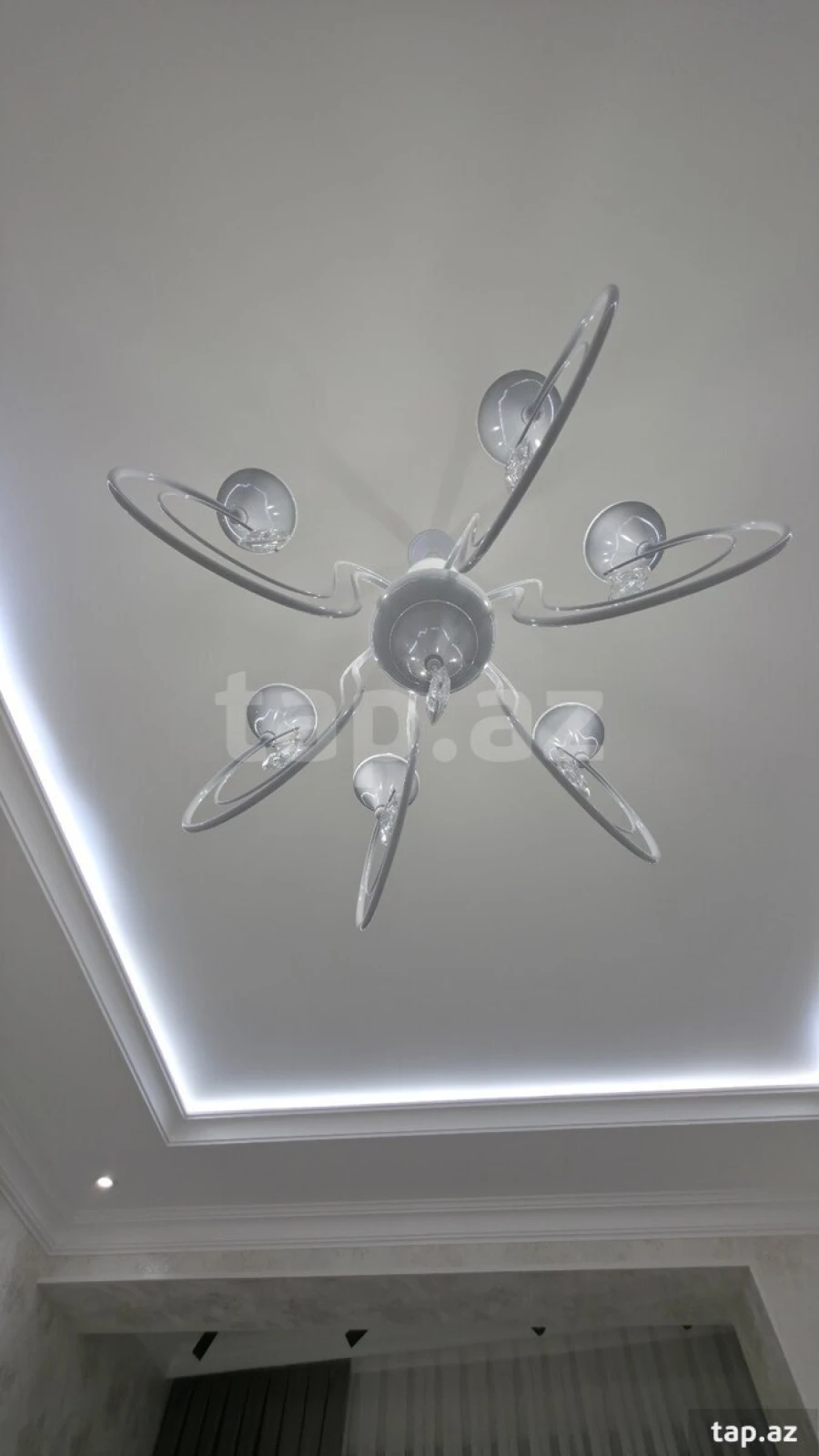 Satılır 2 otaqlı yeni tikili 88 m²