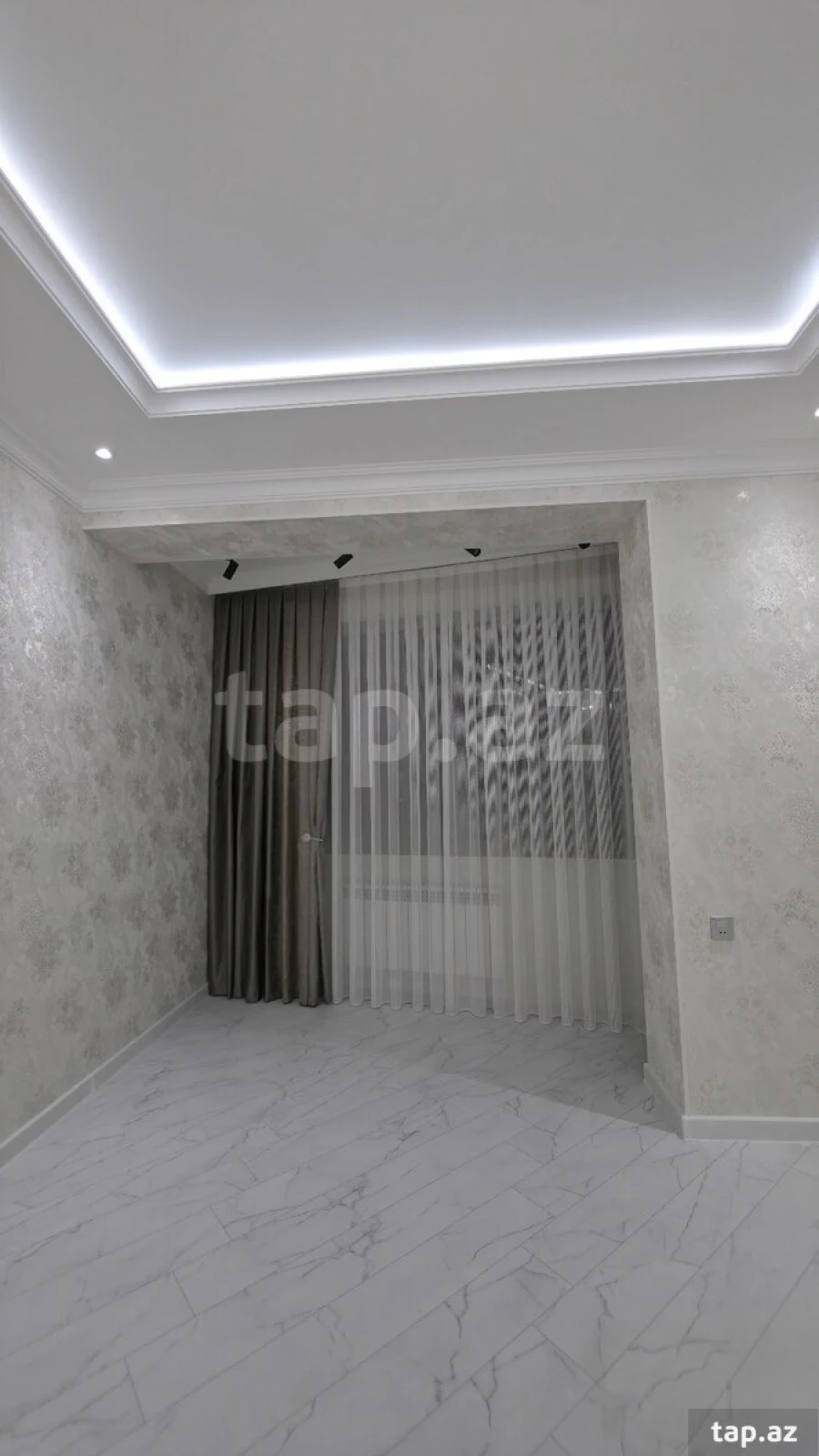 Satılır 2 otaqlı yeni tikili 88 m²