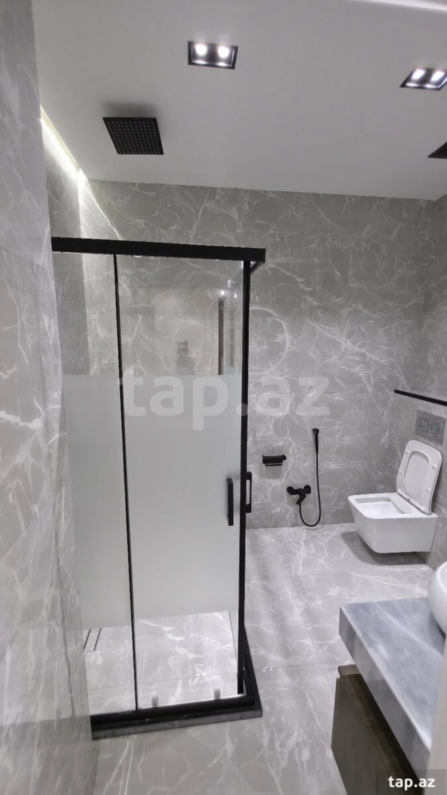 Satılır 2 otaqlı yeni tikili 88 m²