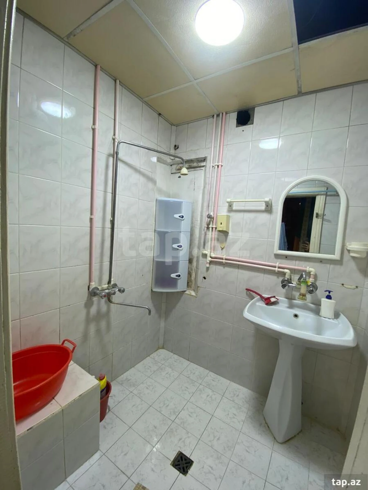 Kirayə verilir 2 otaqlı mənzil 42 m²