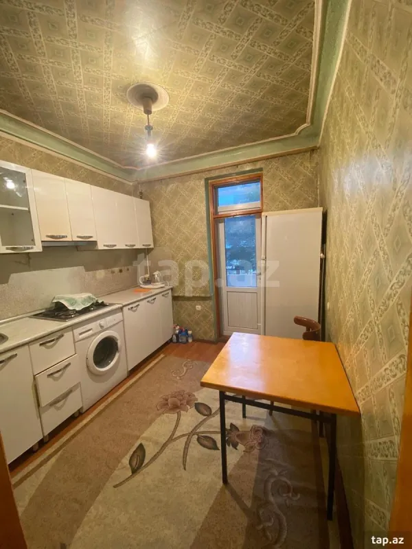 Kirayə verilir 2 otaqlı mənzil 42 m²