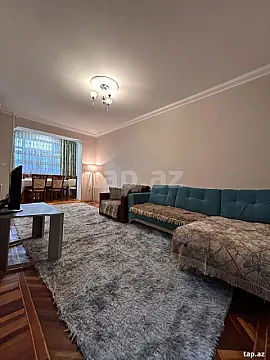 Kirayə verilir 2 otaqlı mənzil 70 m²