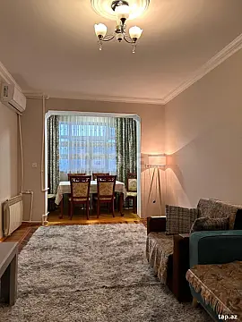 Kirayə verilir 2 otaqlı mənzil 70 m²