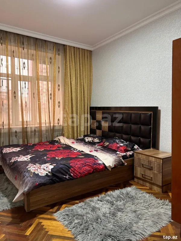 Kirayə verilir 2 otaqlı mənzil 70 m²