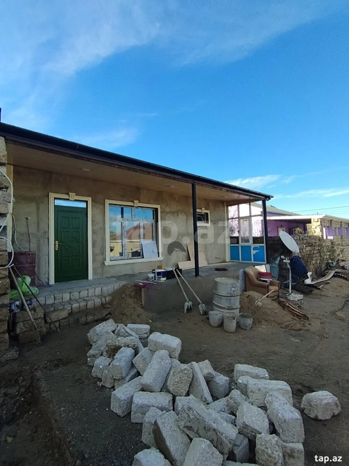 Satılır 3 otaqlı həyət evi