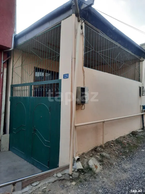 Satılır 5 otaqlı həyət evi