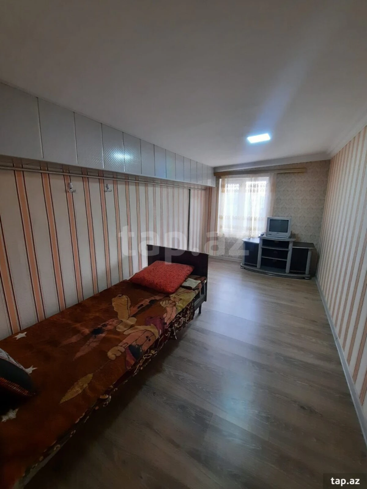 Satılır 5 otaqlı həyət evi