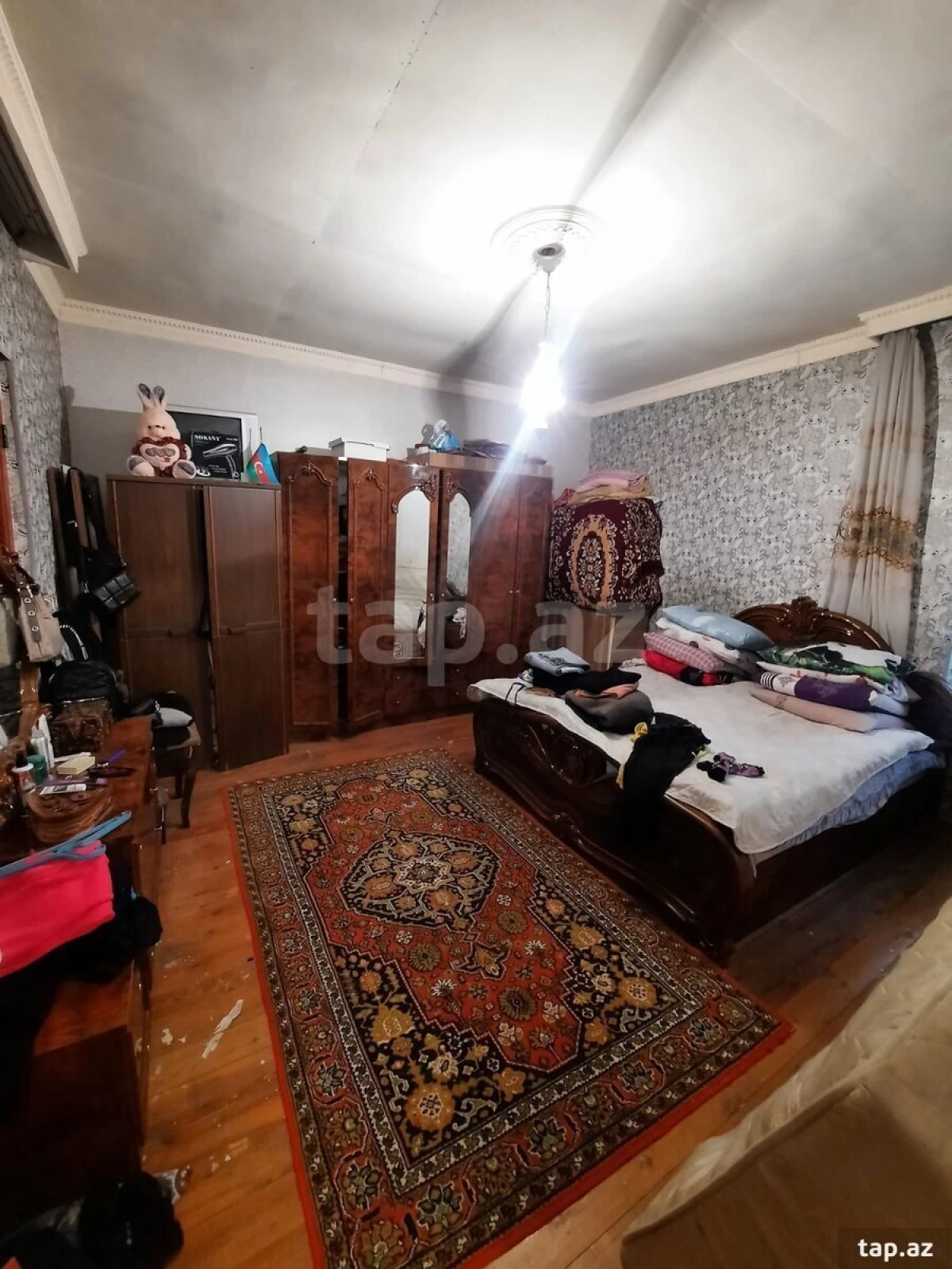 Satılır 5 otaqlı həyət evi