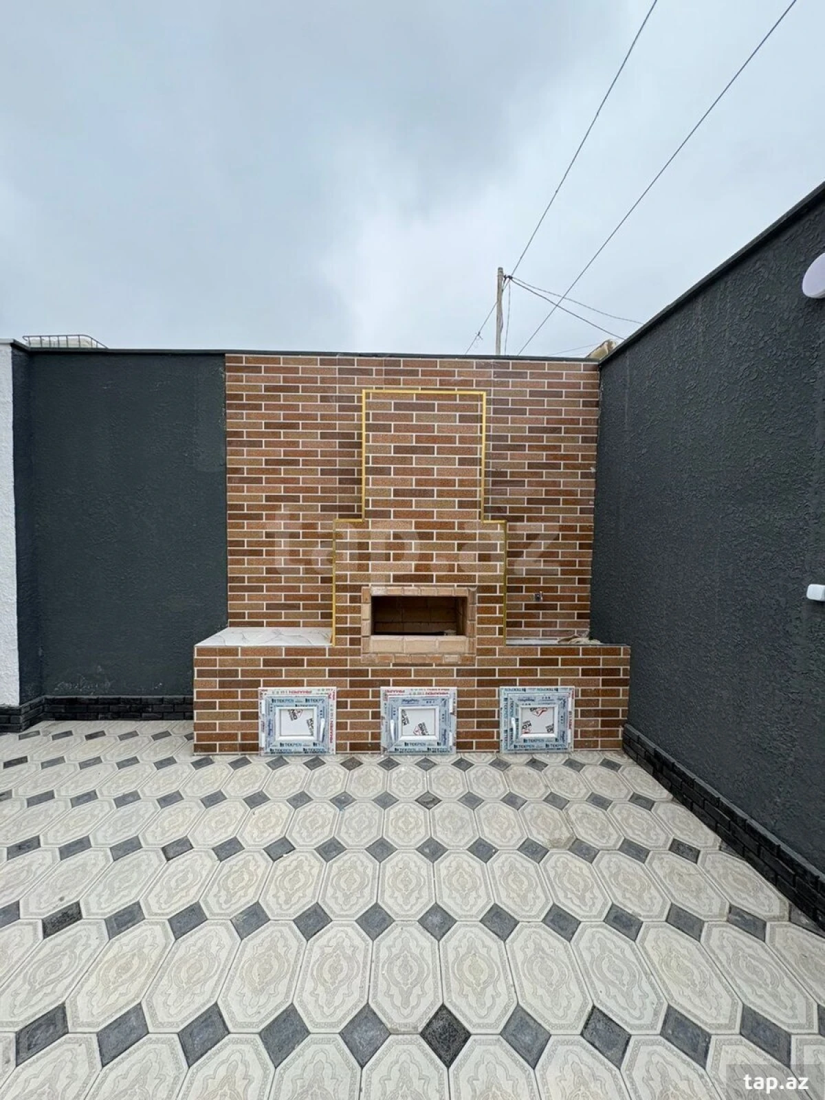 Satılır 5 otaqlı həyət evi