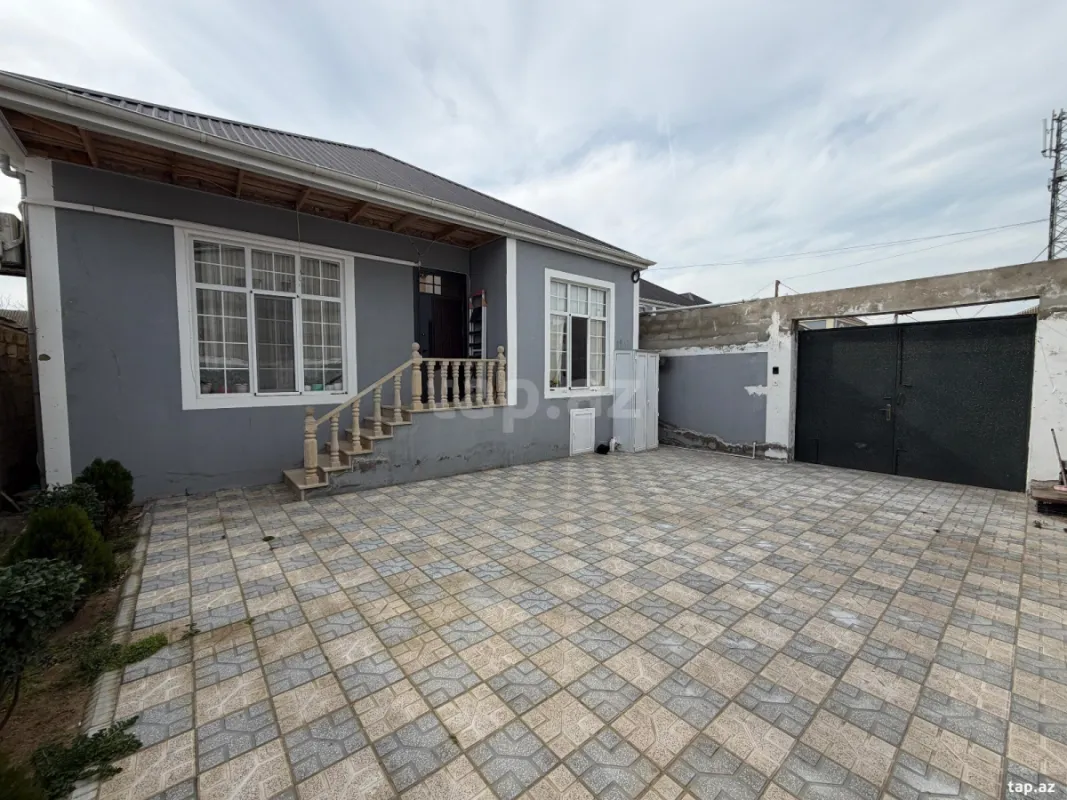 Satılır 4 otaqlı həyət evi