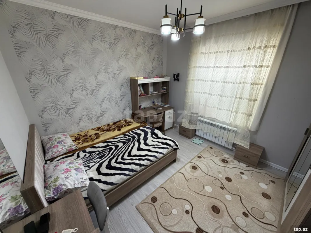 Satılır 4 otaqlı həyət evi