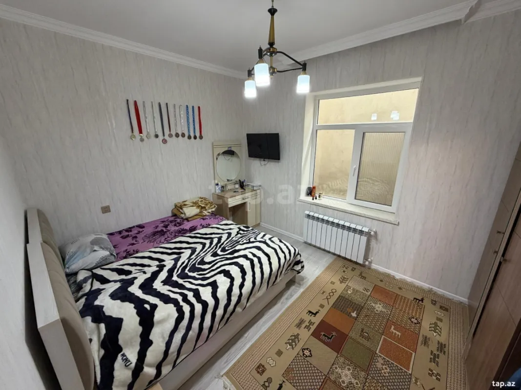 Satılır 4 otaqlı həyət evi