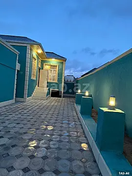 Satılır 4 otaqlı həyət evi — Bakı, Binə 4 otaq