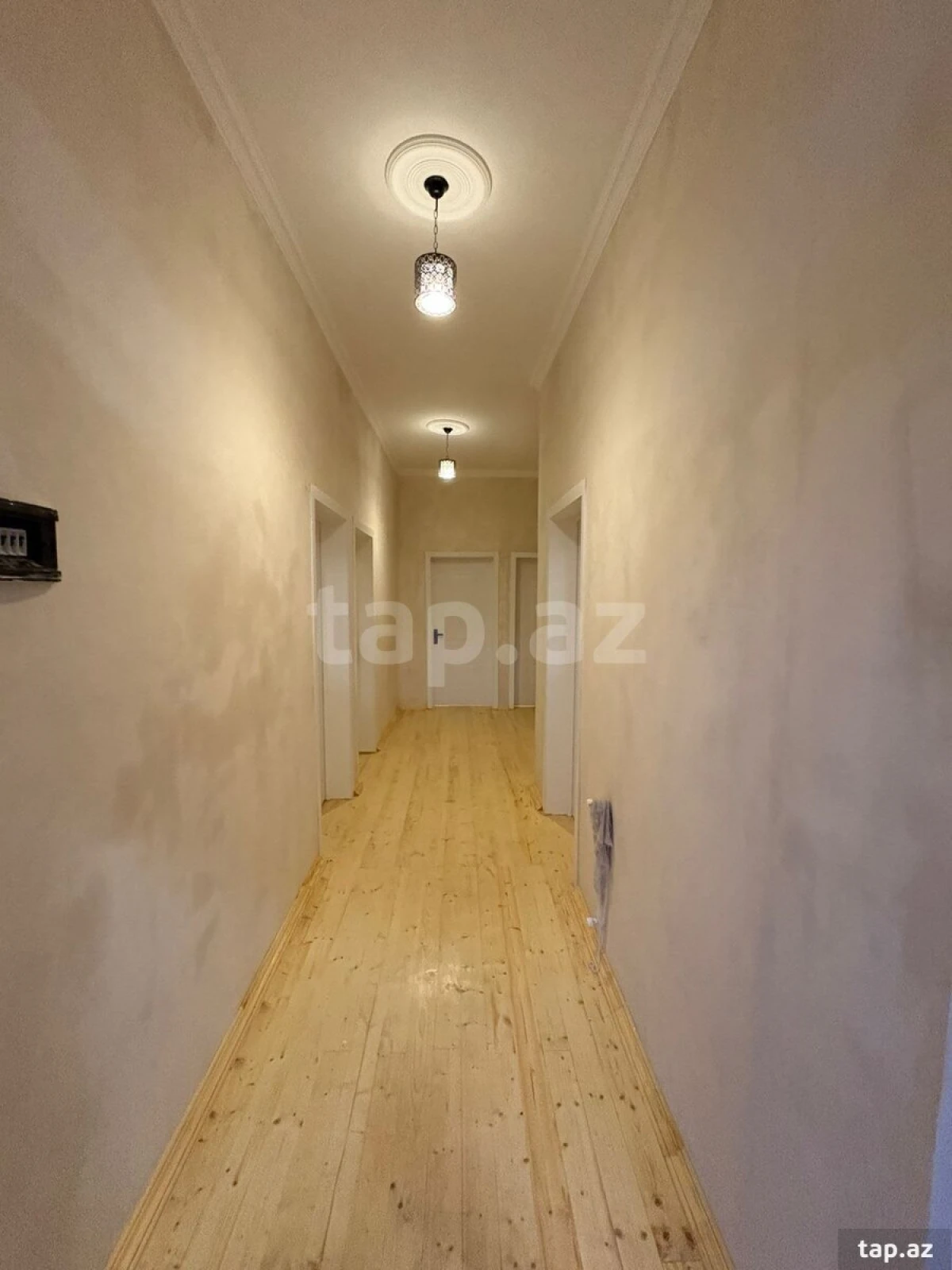 Satılır 4 otaqlı həyət evi