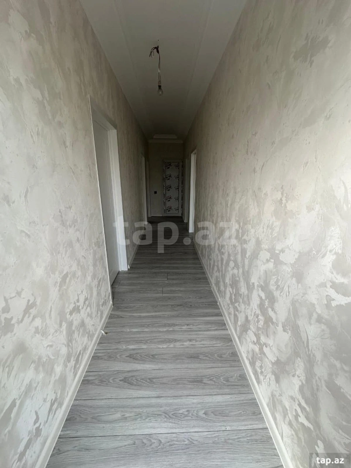 Satılır 4 otaqlı həyət evi