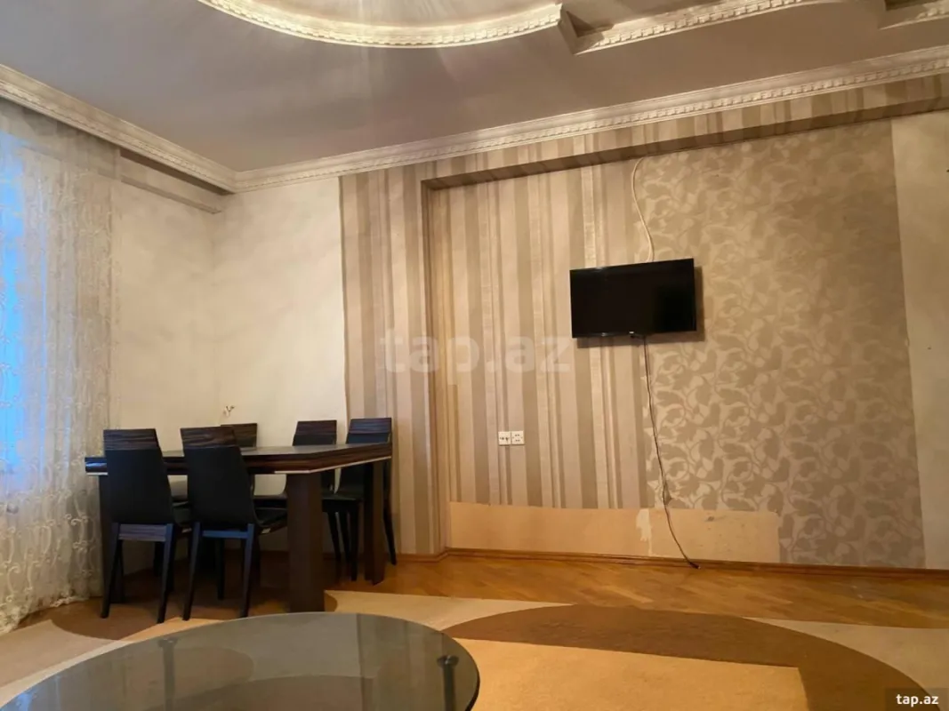 Kirayə verilir 2 otaqlı yeni tikili 80 m²