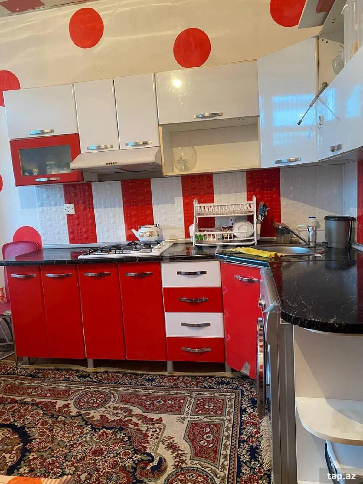 Kirayə verilir 2 otaqlı yeni tikili 80 m²