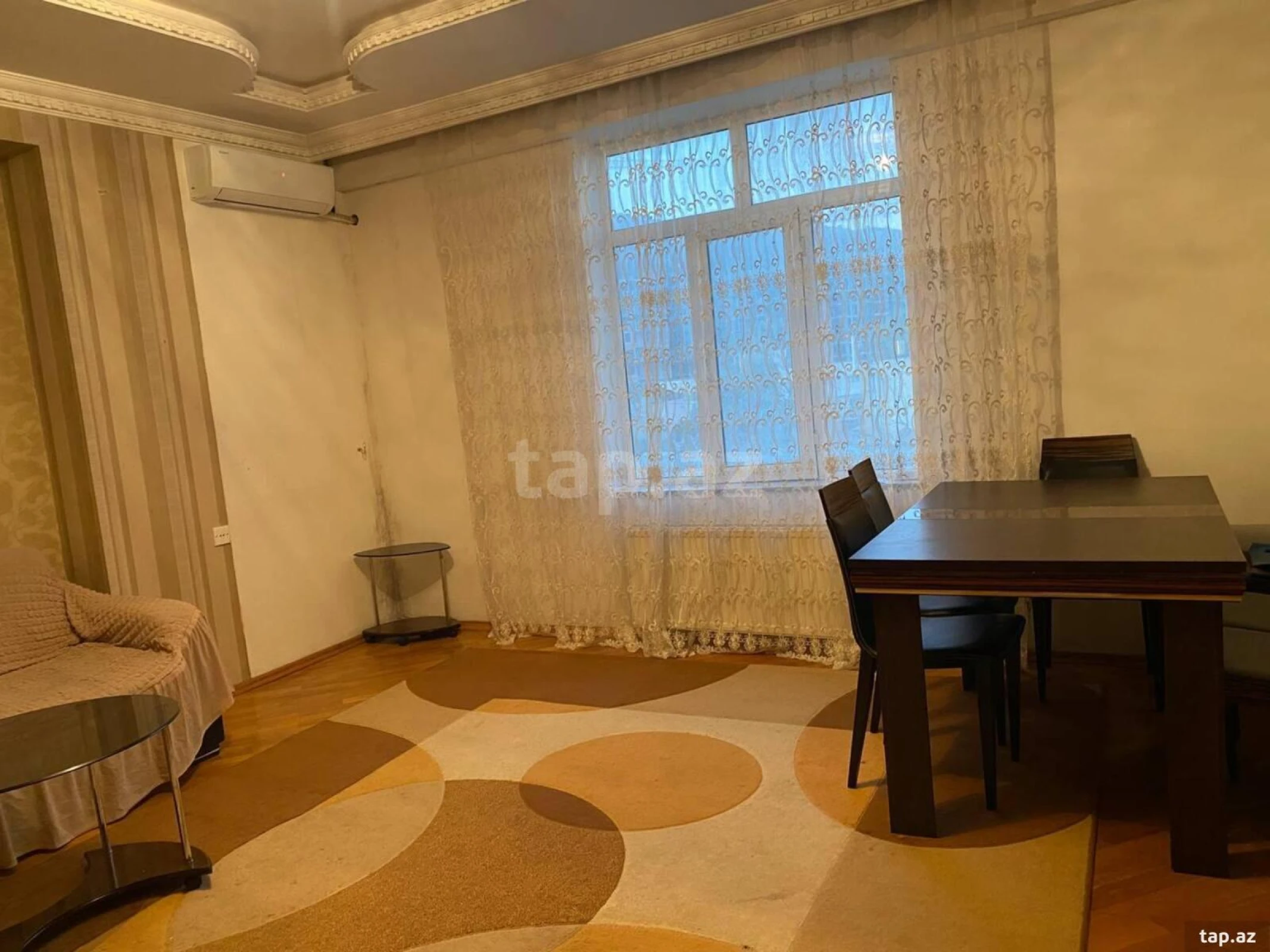 Kirayə verilir 2 otaqlı yeni tikili 80 m²