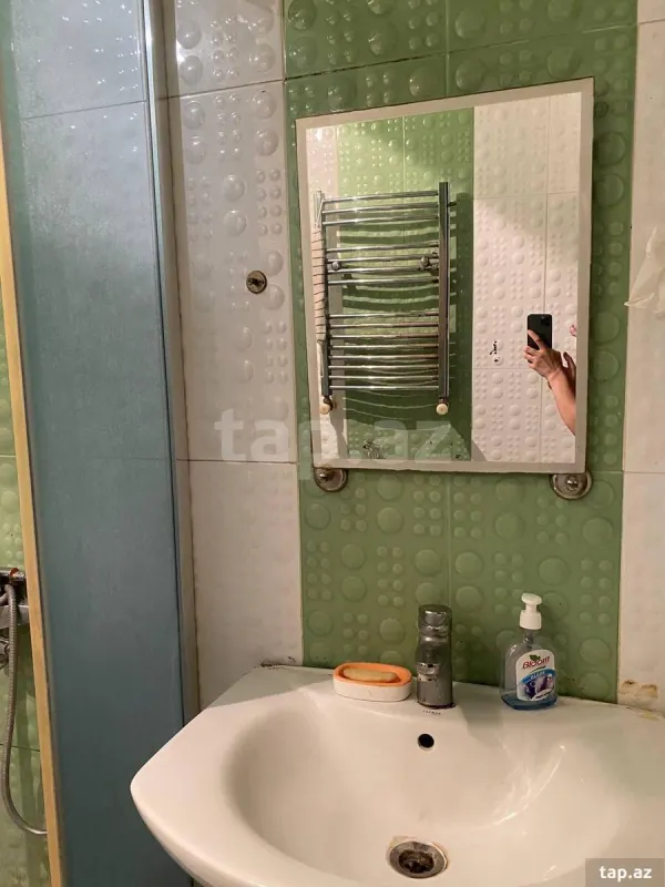 Kirayə verilir 2 otaqlı yeni tikili 80 m²