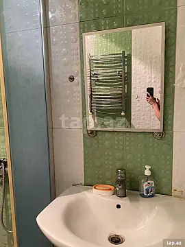 Kirayə verilir 2 otaqlı yeni tikili 80 m²